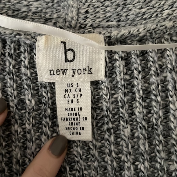 B New York Gray Cardigan Sweater, size small - Picture 6 of 7
